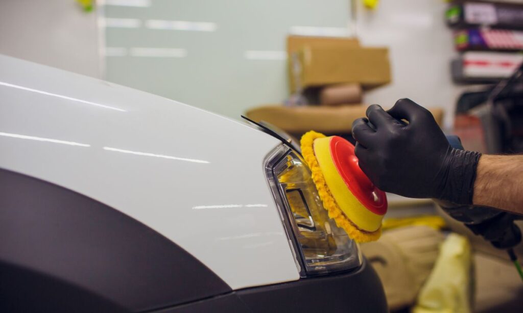 Pros and Cons of Headlight Restoration