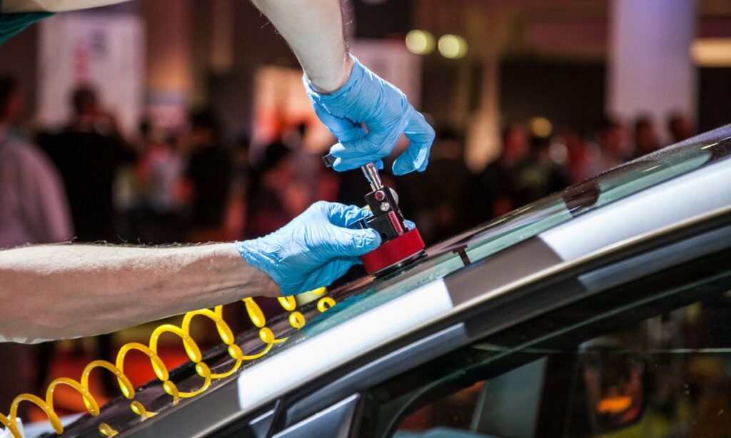 The Benefits of Prompt Windshield Chip Repair: Avoiding a Full Replacement